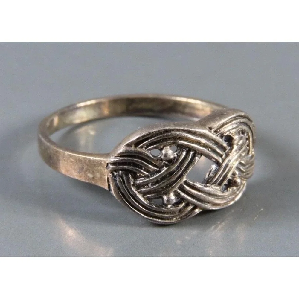 STERLING SILVER RING Celtic Style Knot Pretzel Knot Infinity Figure-8 Vintage 7